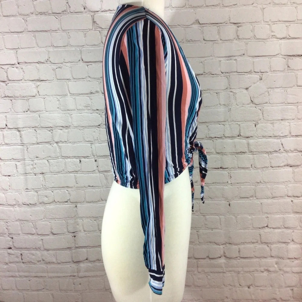 No Boundaries Junior’s Striped Open Tie Front Rayon Crop Top - Size Small - Picture 3 of 8
